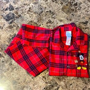 Disney Boys 2Pc Christmas Pjs 9/10 ✨